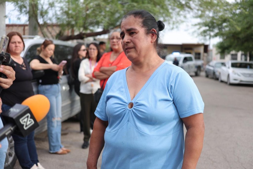 Mexicalenses se manifiestan por asesinato de la perrita Joni, en la colonia Hacienda del Castillo