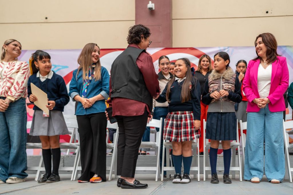 Niñas y niños asumen cargos en el Ayuntamiento de Rosarito y viven la experiencia de gobernar