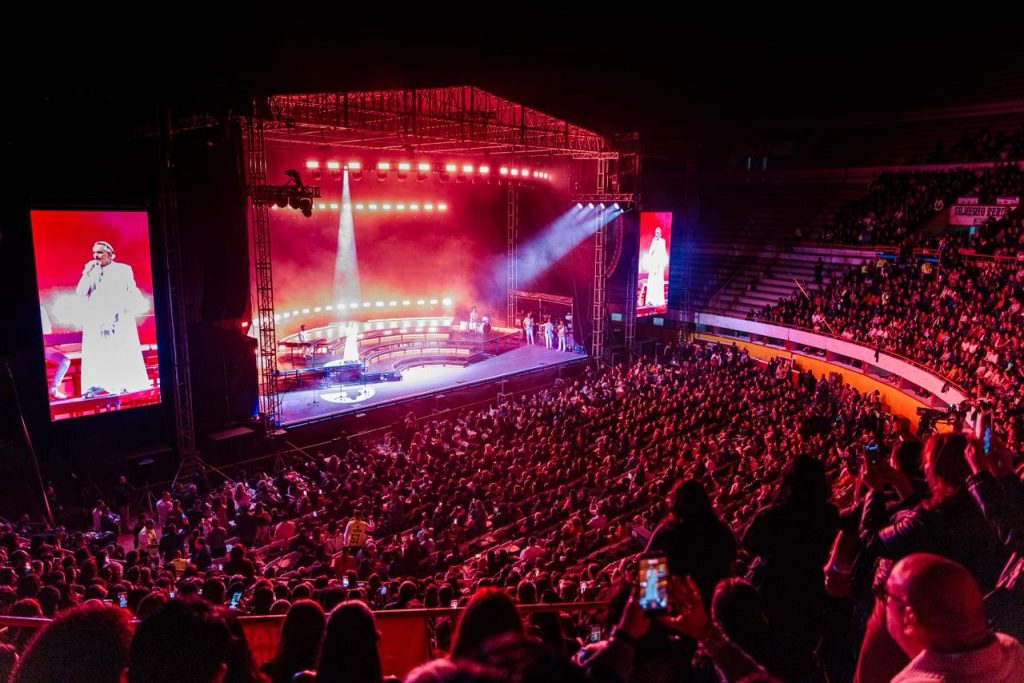 “Más sabe el diablo…” ¡Y Bosé lo sabe!