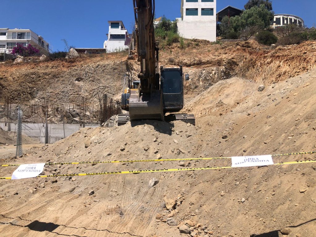 Clausura Gobierno de Ensenada construcción en cercanías al cerro del Keki