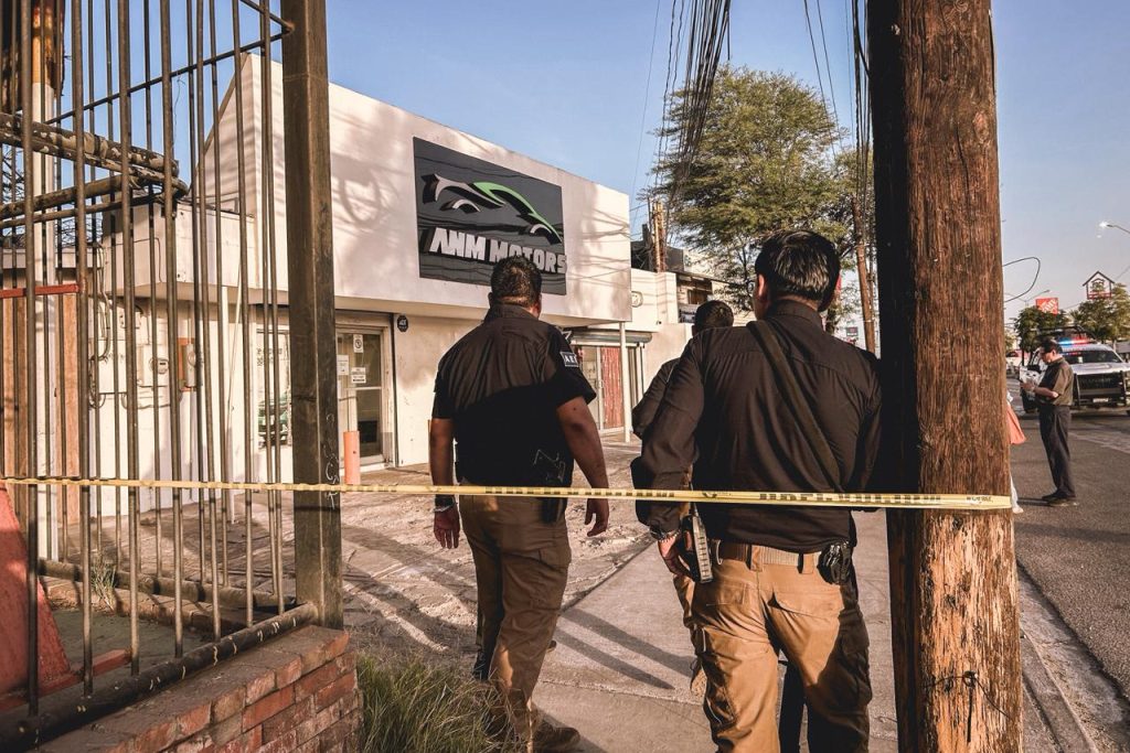 Catean agencia de carros en Mexicali: tenía 38 denuncias formales