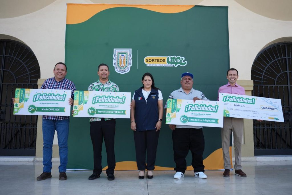 Mexicalenses reciben los premios principales del 96. º Sorteo Magno de la UABC