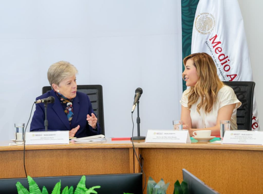 Gobernadora Marina del Pilar firma convenio con SEMARNAT y CONAFOR