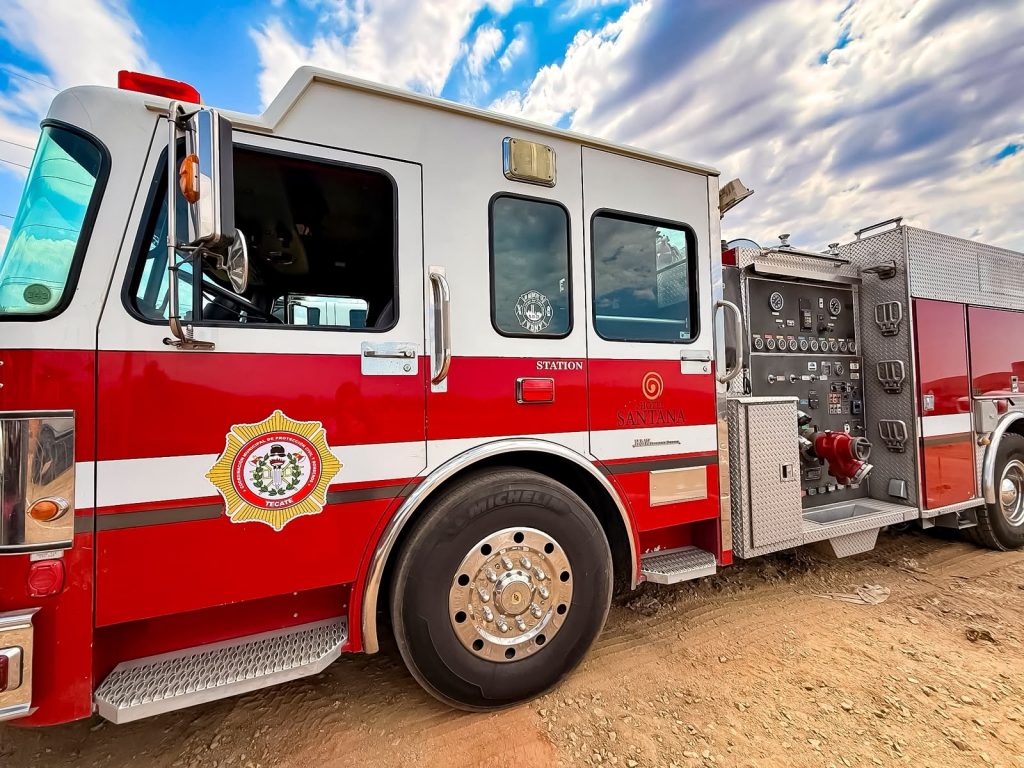 Retiran a Bomberos de Tecate unidad extintora que había sido anunciada como donación