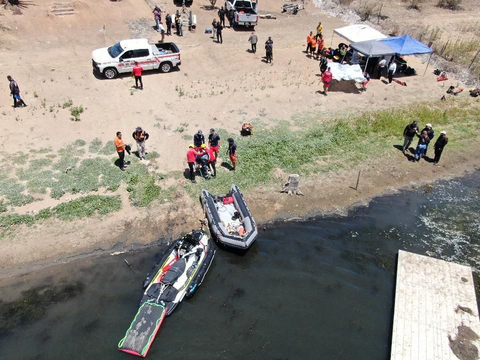 Realizan tarea de búsqueda de desaparecidos en presa de Ensenada
