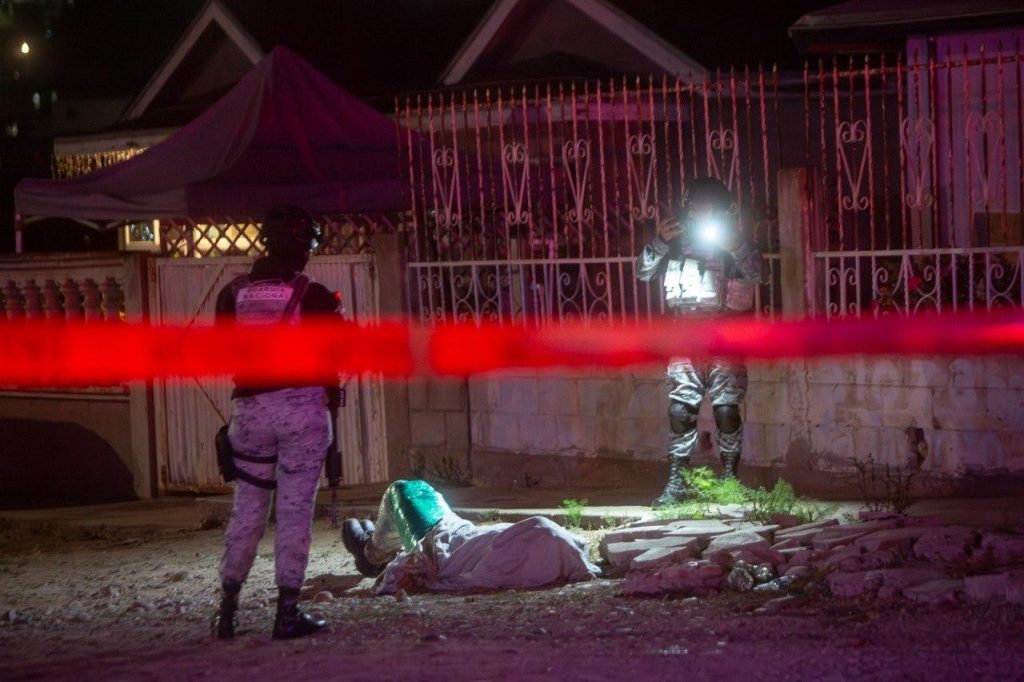 Abandonan cuerpo envuelto en una sábana en la colonia Salvatierra