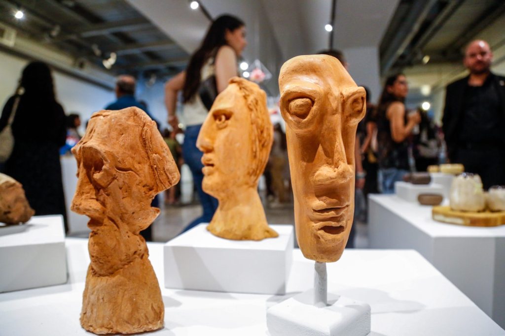 Inauguran expresión plástica Cachanilla en el aniversario de la Galería de la Ciudad
