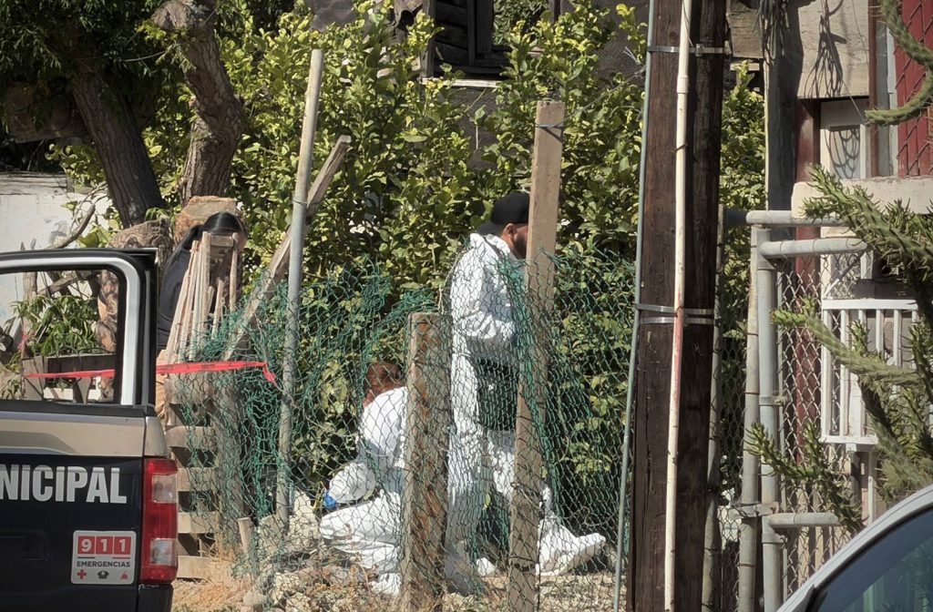 Hallan a hombre sin vida con impactos de bala en la colonia Pedregal de Santa Julia