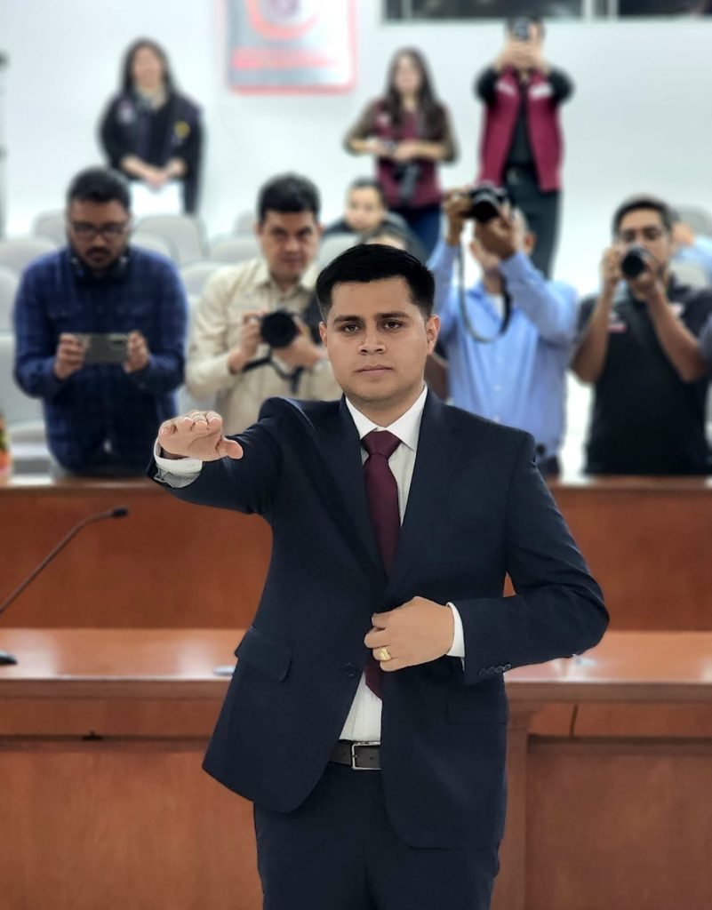 Nuevo Diputado local Jesús Daniel Razo, el legislador Ramón Vázquez se va como Secretario de Gobierno de Tijuana