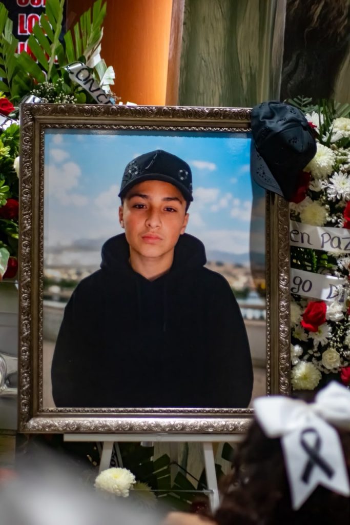 Dan último adiós a Jeremy Robinson; persisten dudas sobre el caso de los tres jóvenes hallados sin vida en Tecate