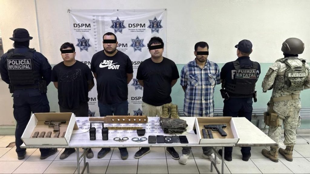 Capturan a 4 sujetos con armas y equipo táctico