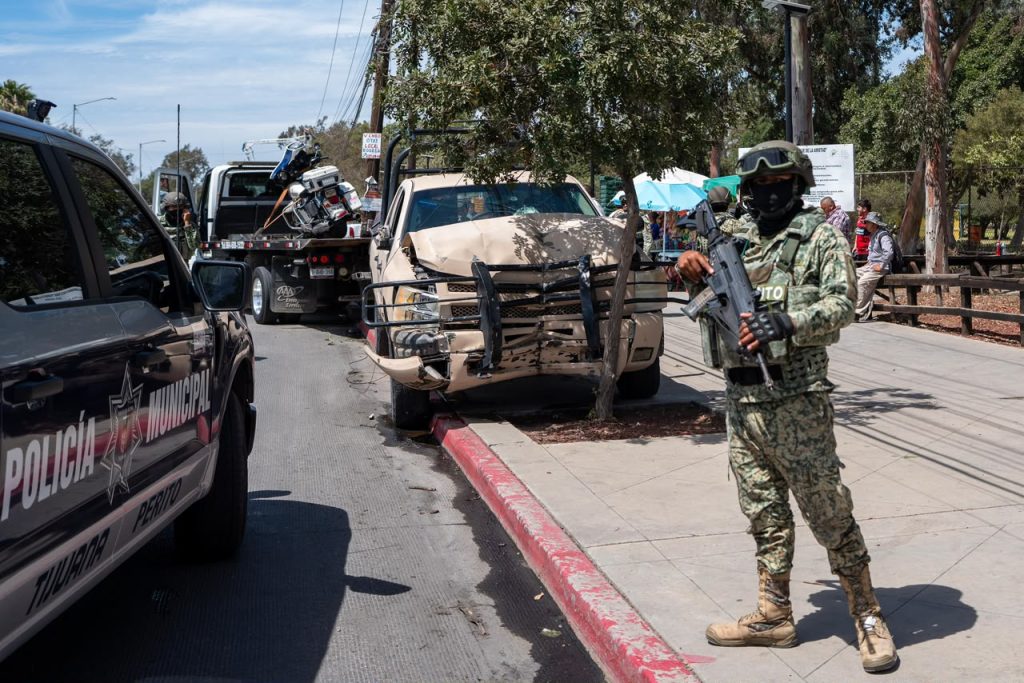 Choque entre unidades del Ejército Mexicano y Policía Municipal moviliza a cuerpos de emergencia en Otay