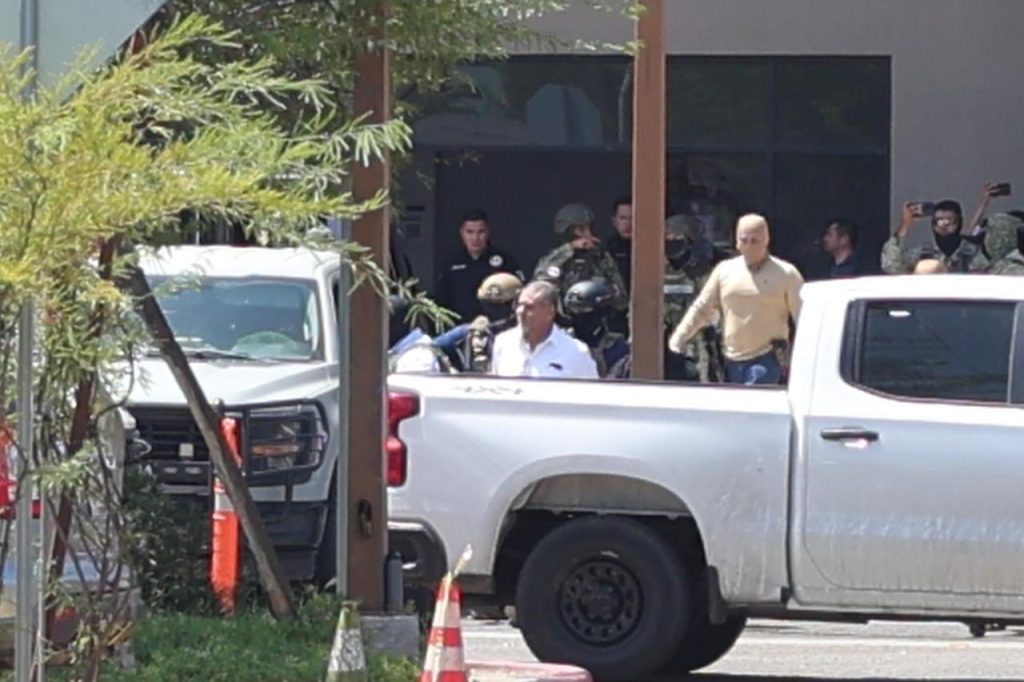 Ex jefe policíaco posible integrante de red para desaparecer personas