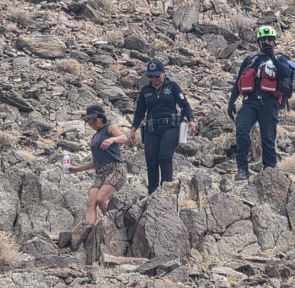 Rescatan a 2 «trepacerros» en El Centinela, afectados por Golpe de Calor