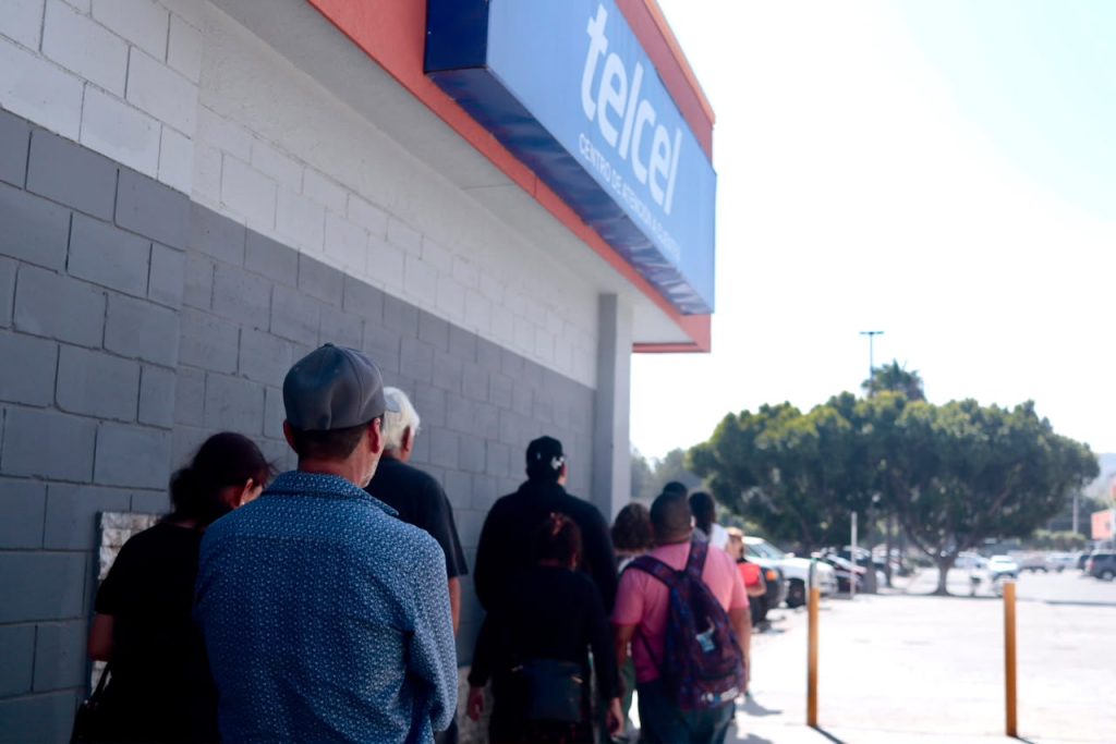 Fallas en el sistema digital para registrar líneas telefónicas ocasionaron molestia #Tecate