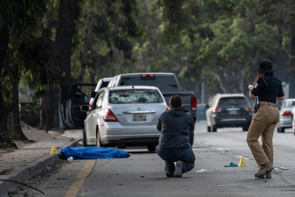 Mujer pierde la vida tras ser atropellada en la Vía Rápida