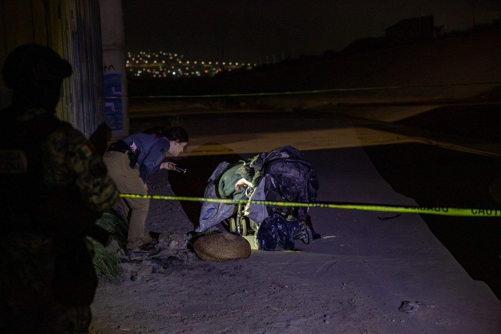 Localizan a una persona sin vida dentro de una carriola en Cañón del Padre