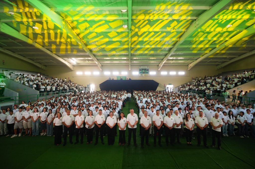 Nueva generación de cimarronas y cimarrones inicia su formación universitaria en la UABC campus Ensenada