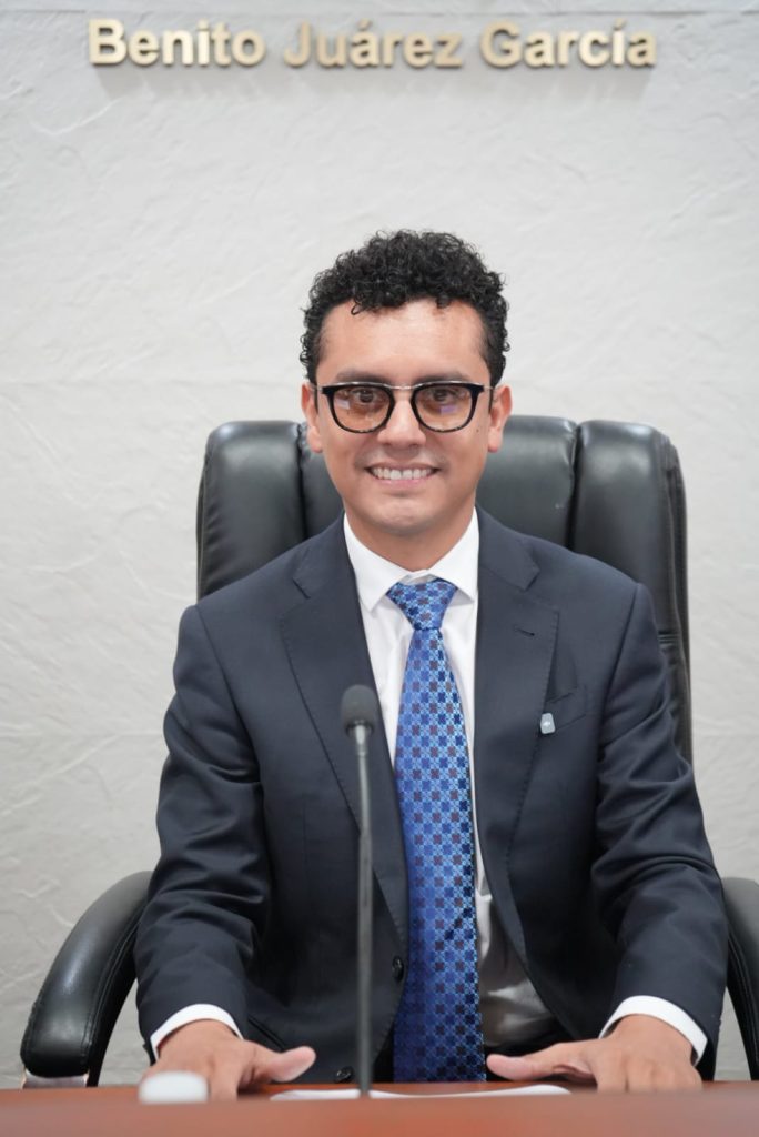 Propone Eligio Valencia reglas que Valet Parking respondan por robo y daños