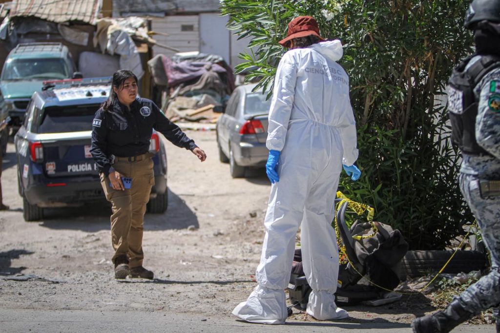 Localizan a hombre sin vida con huellas de violencia en Valle Verde #Tijuana