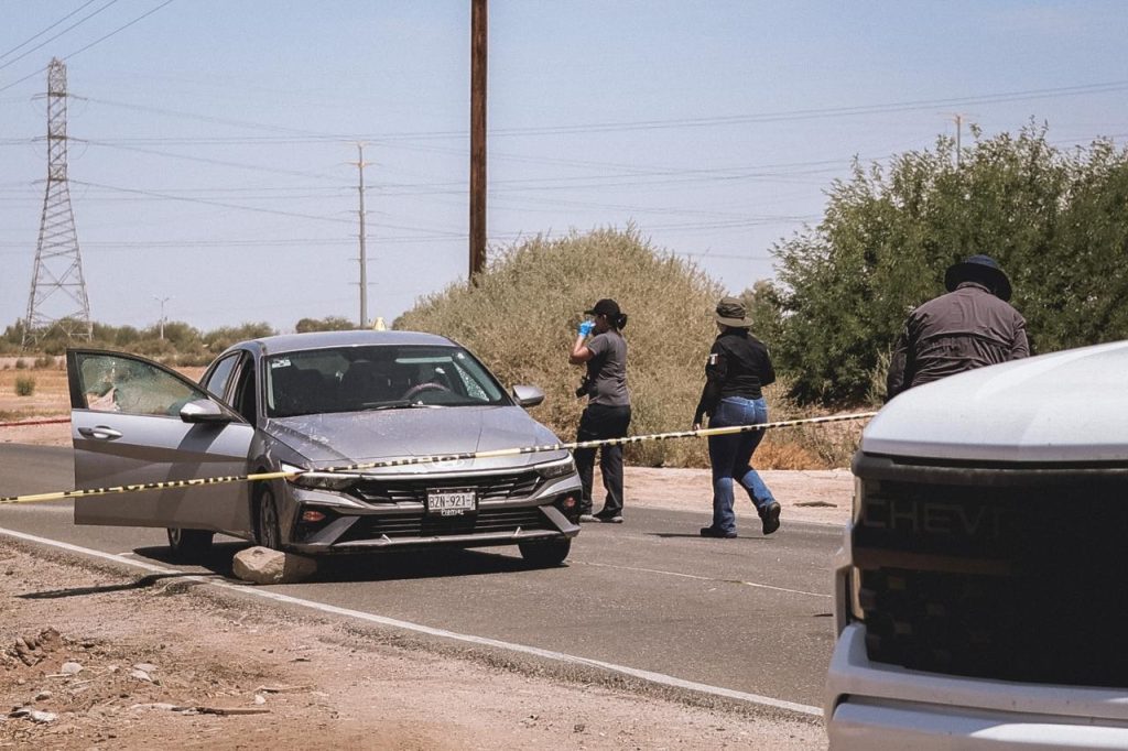 Acribillan a mujer de auto a auto en Ejido Cuernavaca en Mexicali