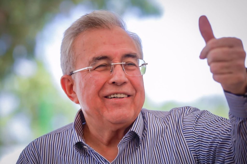 Regresa al cargo el gobernador de Sinaloa Rubén Rocha Roa y estallan las redes