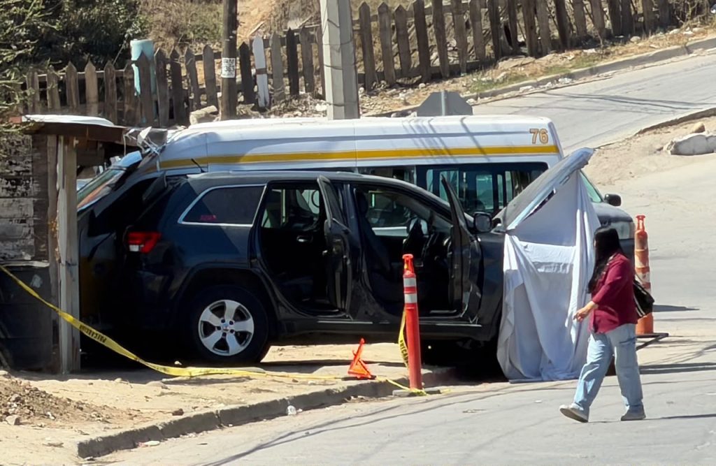 Mecánico muere tras ser arrollado por su propio vehículo en Las Cumbres; cuatro personas más resultan lesionadas