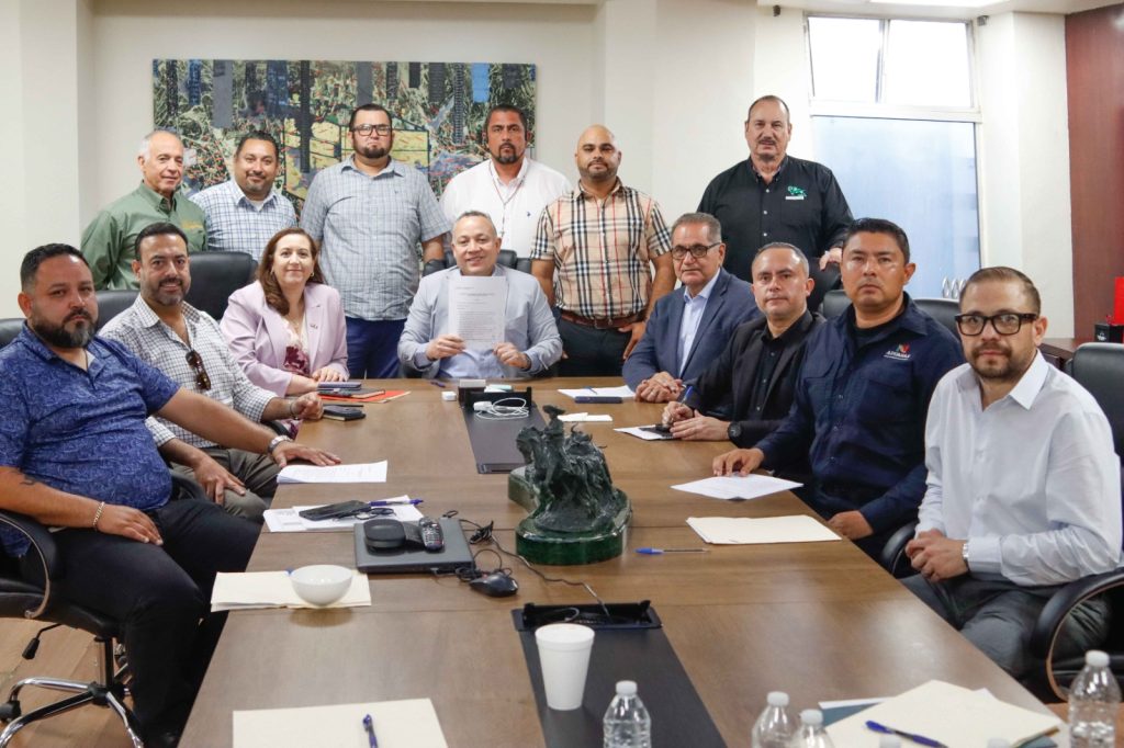Inicia mesa de trabajo con transportistas que le quitaron visa