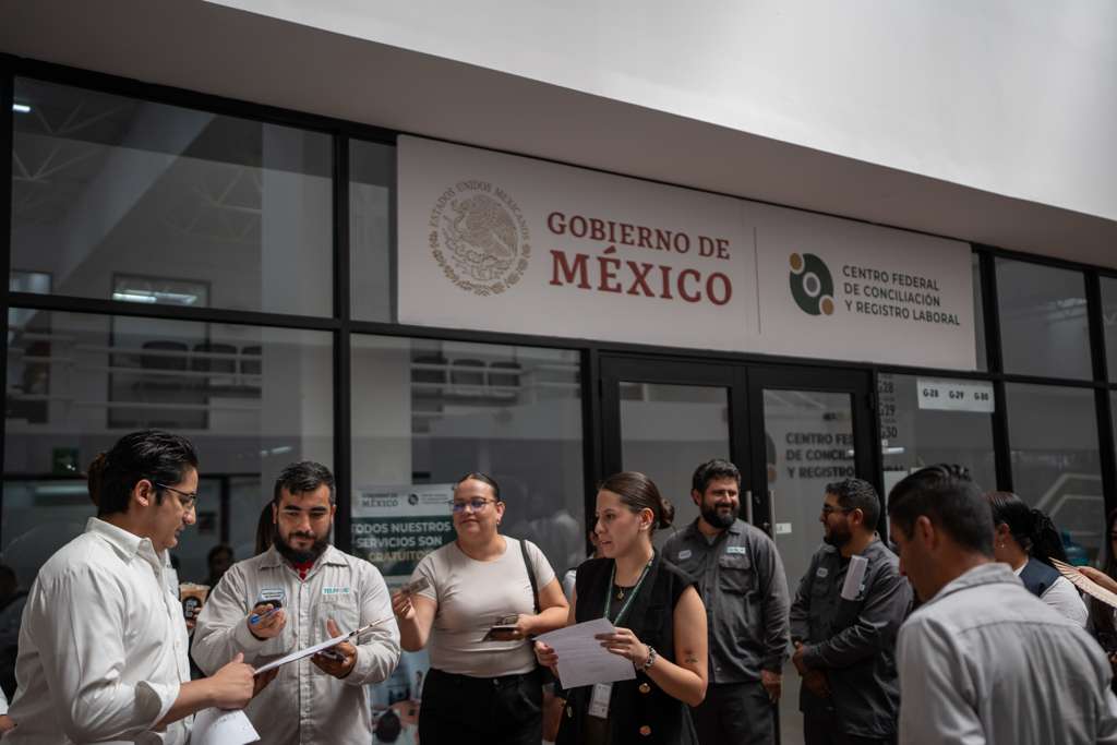Trabajadores de Telnor denuncian despido injustificado de más de 200 sindicalizados