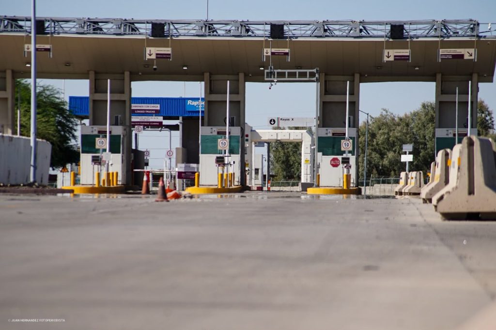 Cumplen tres días de bloqueo transportistas por retiro de visas B1