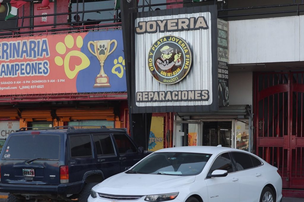 Asalto culmina en asesinato de joyero en Mexicali