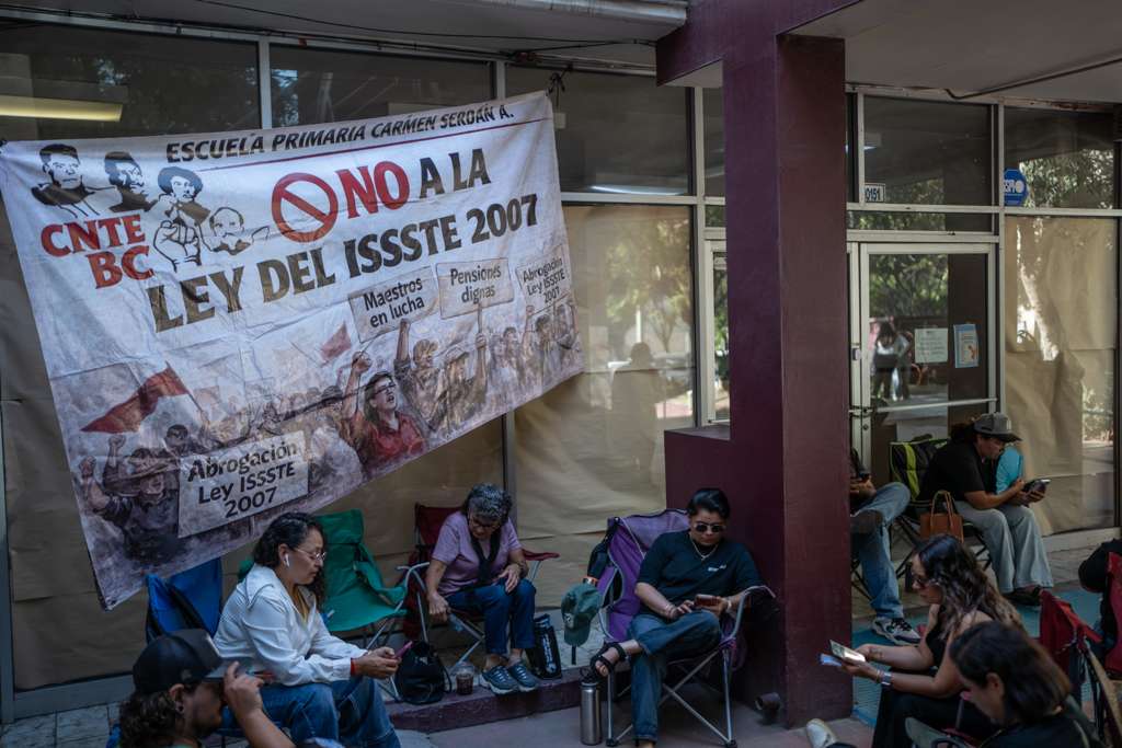 CNTE mantiene tomadas instalaciones del Sistema Educativo por falta de pago a maestros interinos