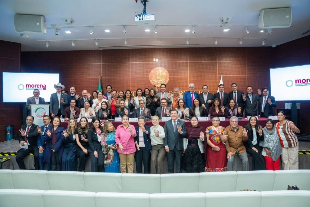 Morena reúne a sus liderazgos en el Senado