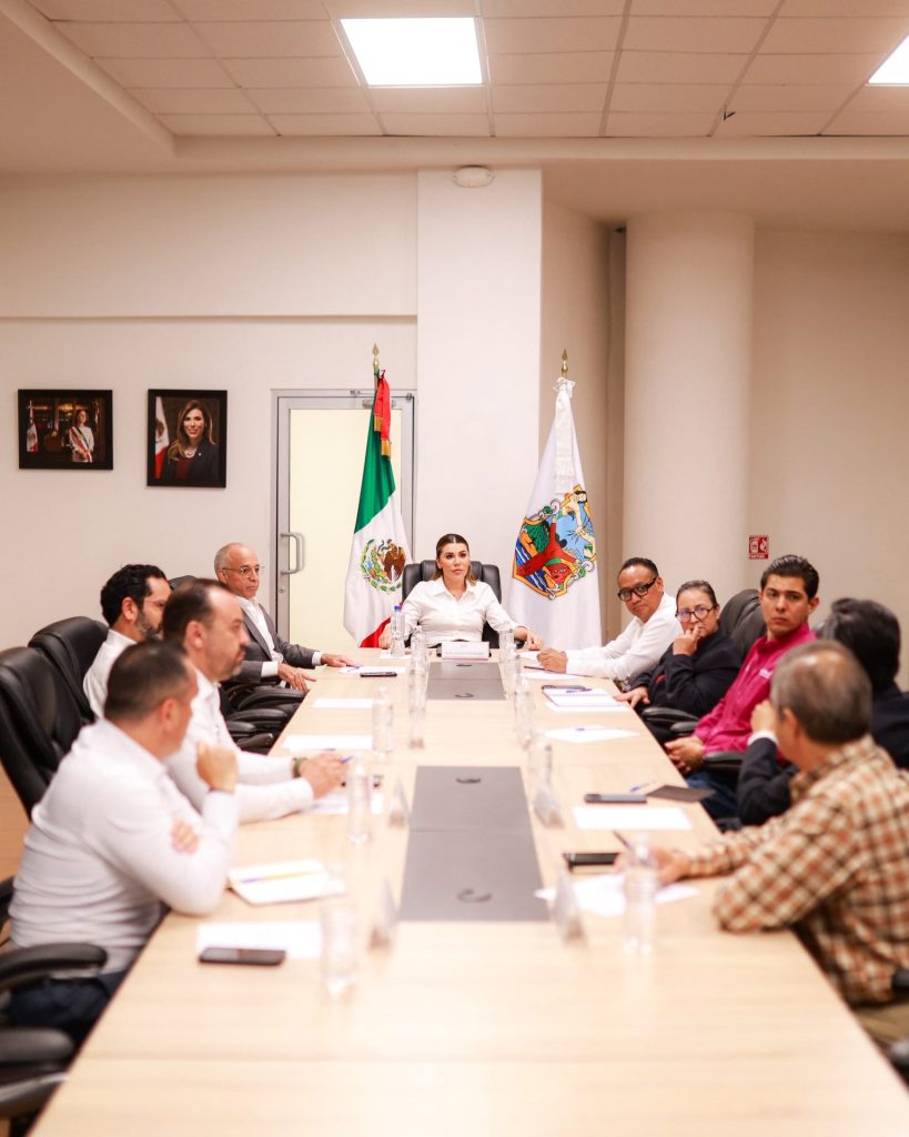 Gobierno de BC y CFE sostienen acciones para reforzar mantenimiento para mejorar el servicio eléctrico