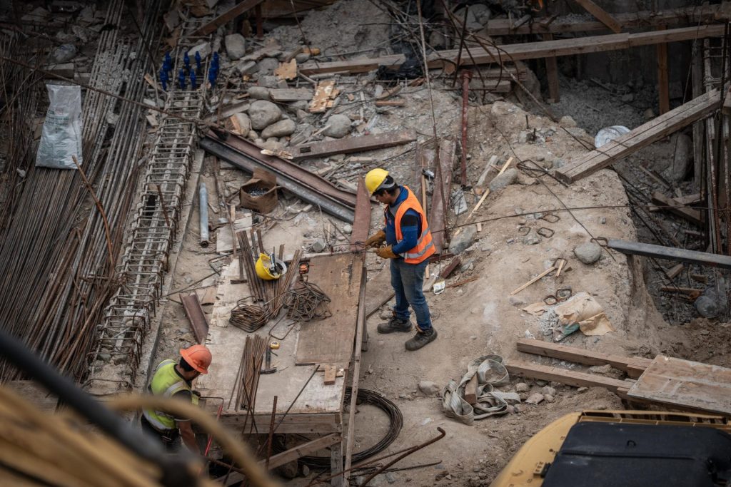 Vecinos de la colonia Cacho denuncian daños a sus viviendas y exigen sanciones contra constructora