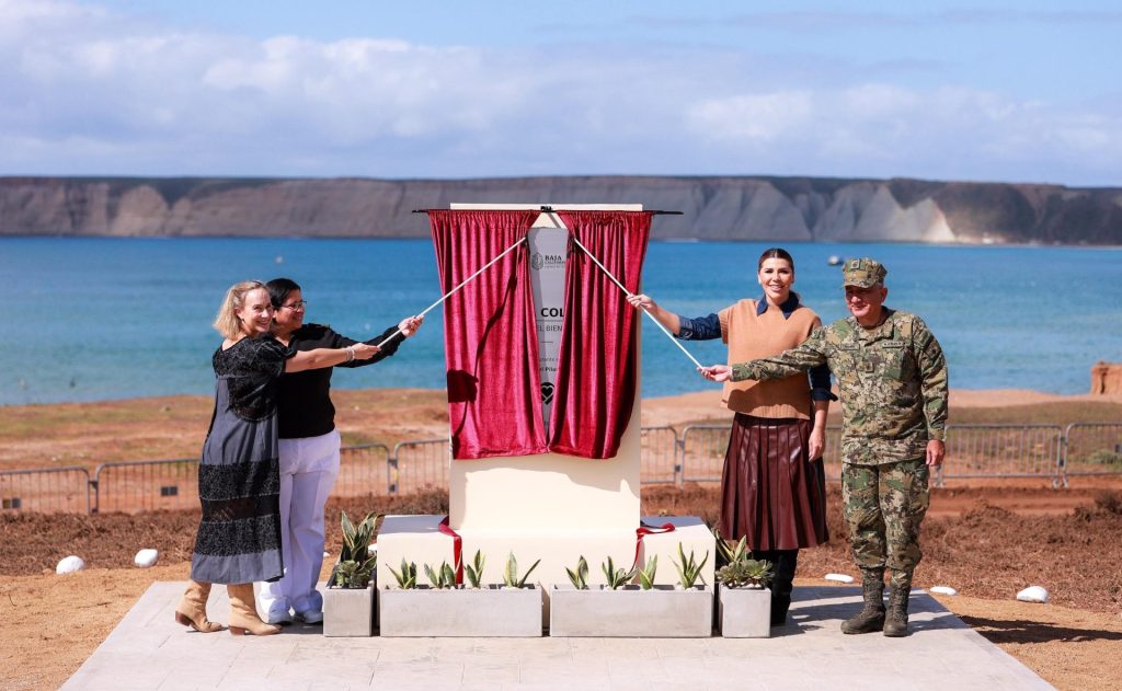Colocan primera piedra en proyecto de mega puerto en Punta Colonet