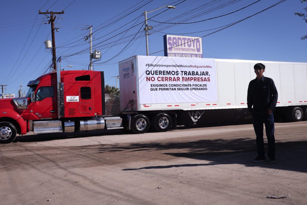 Preparan transportistas de Mexicali manifestación con paro nacional por inseguridad