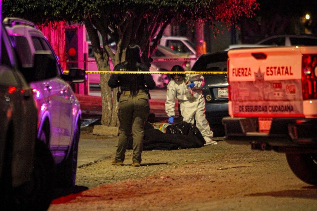 Encuentran cuerpo de hombre en bolsas de basura en la colonia Nueva Tijuana