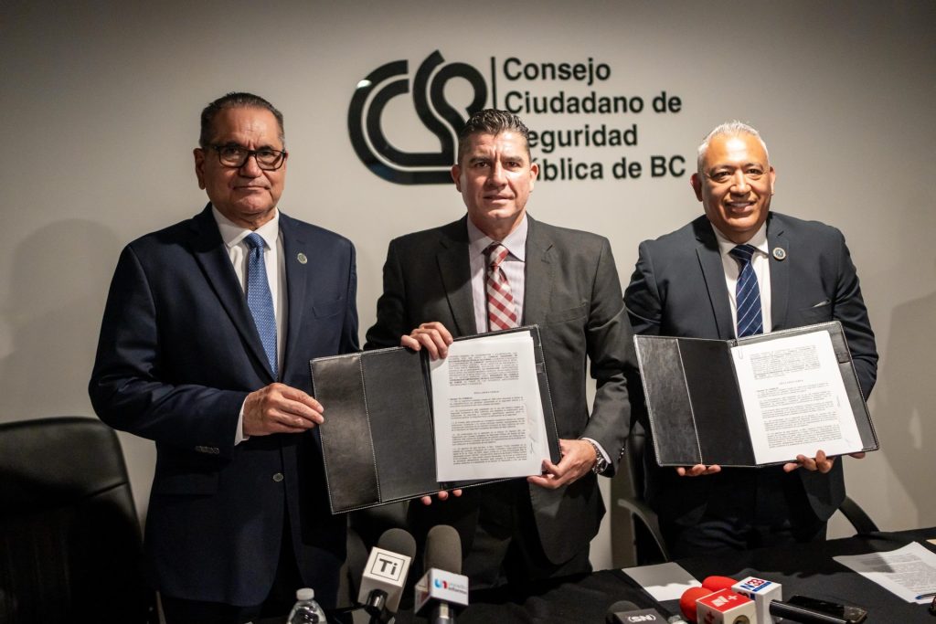 Buscan dignificar labor policial en BC con convenio entre Consejo Ciudadano de Seguridad Pública y Federación de Policías