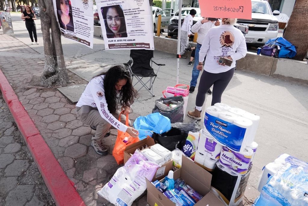 Madres buscadoras reciben donativos en Tijuana para próxima brigada de búsqueda en Baja California