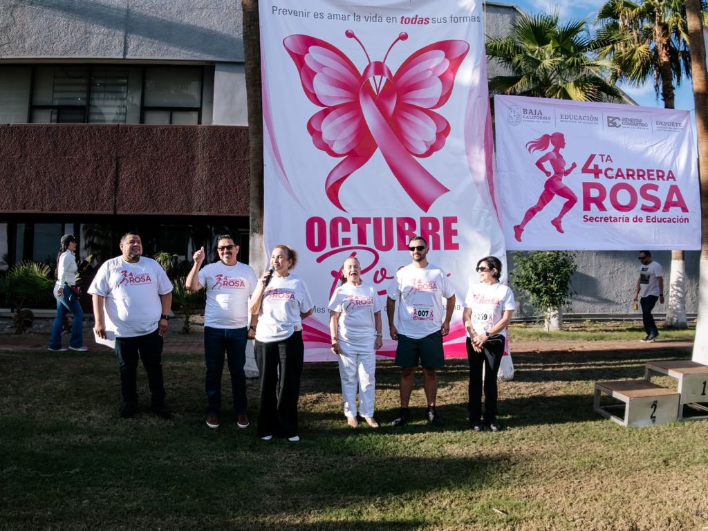 Realizan Expo Rosa 2026 con personal de la Secretaría de Educación en BC